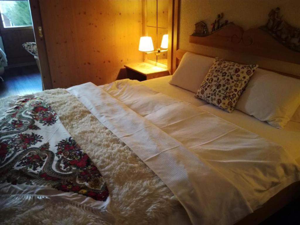 Touristen-Chalet لوكباد المظهر الخارجي الصورة