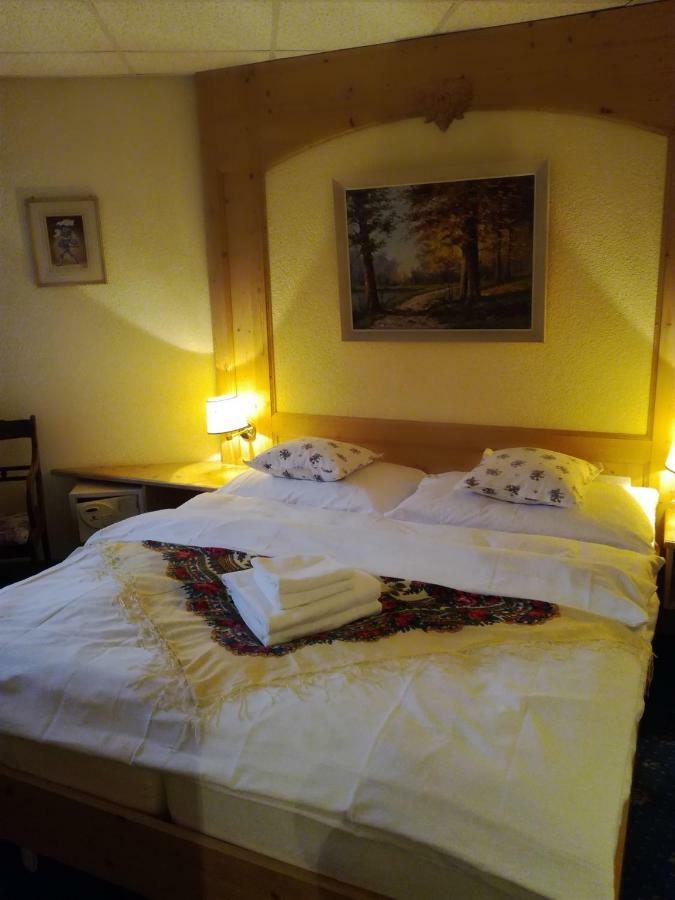Touristen-Chalet لوكباد المظهر الخارجي الصورة